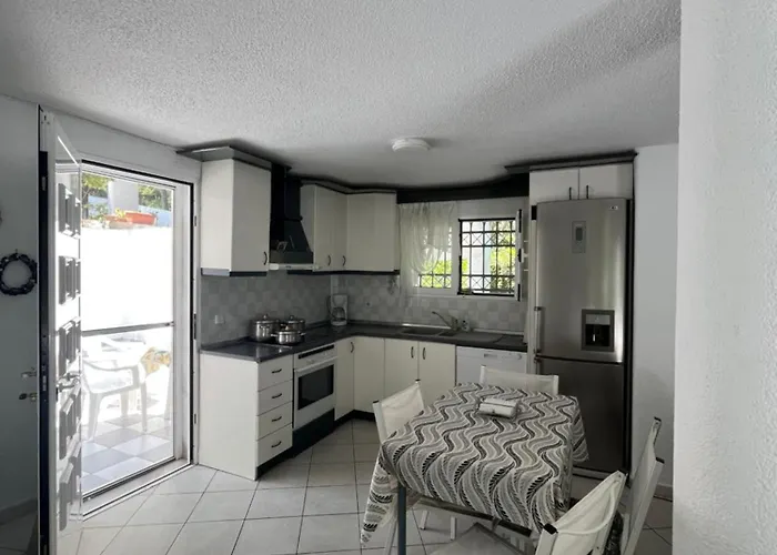 Angie Villa Sani (Chalkidiki)