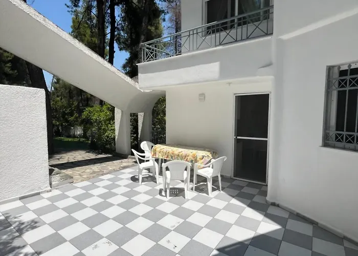 Angie Villa Sani (Chalkidiki)